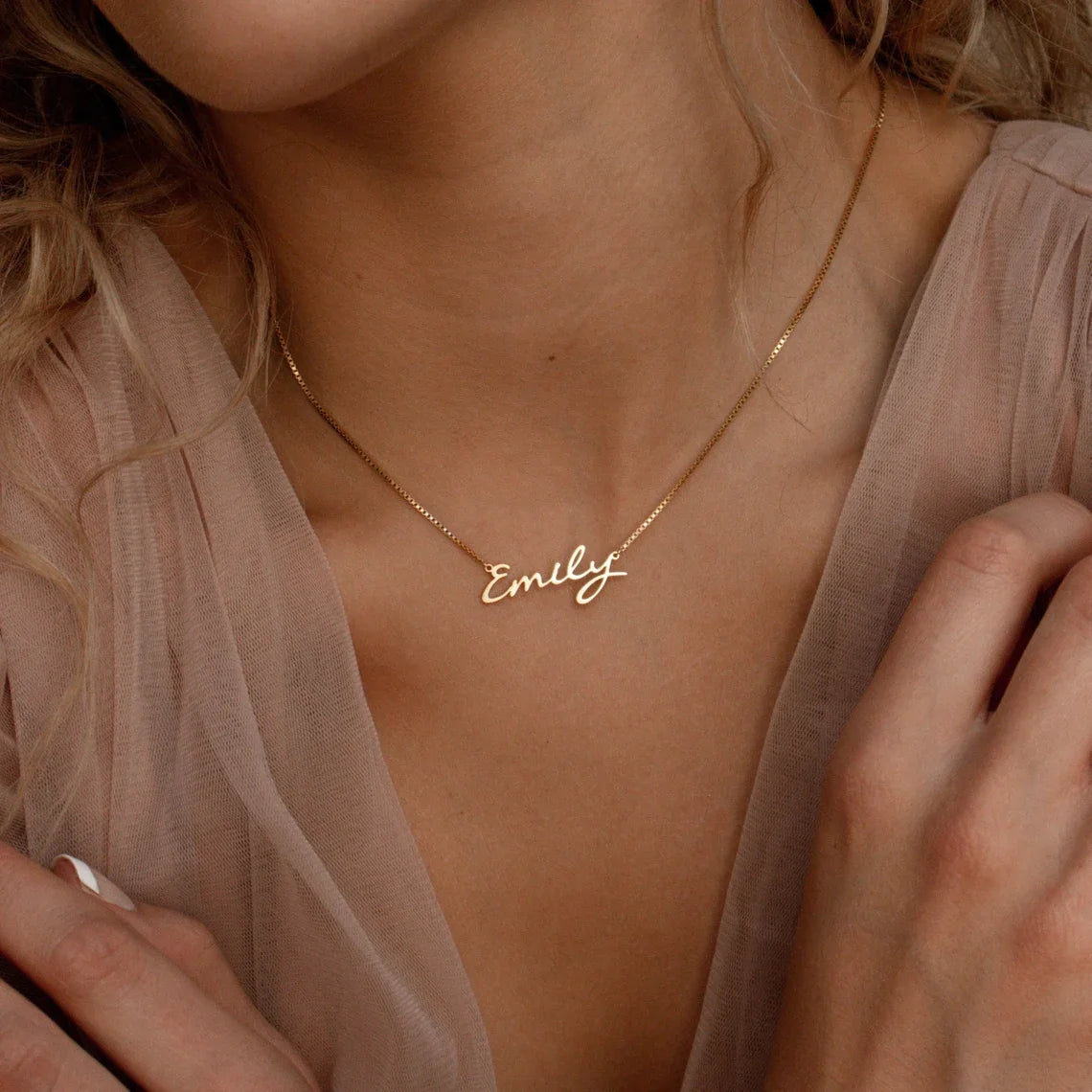 MiMOTTA™ - CLASSIC NECKLACE WITH YOUR NAME "ETERNITY"