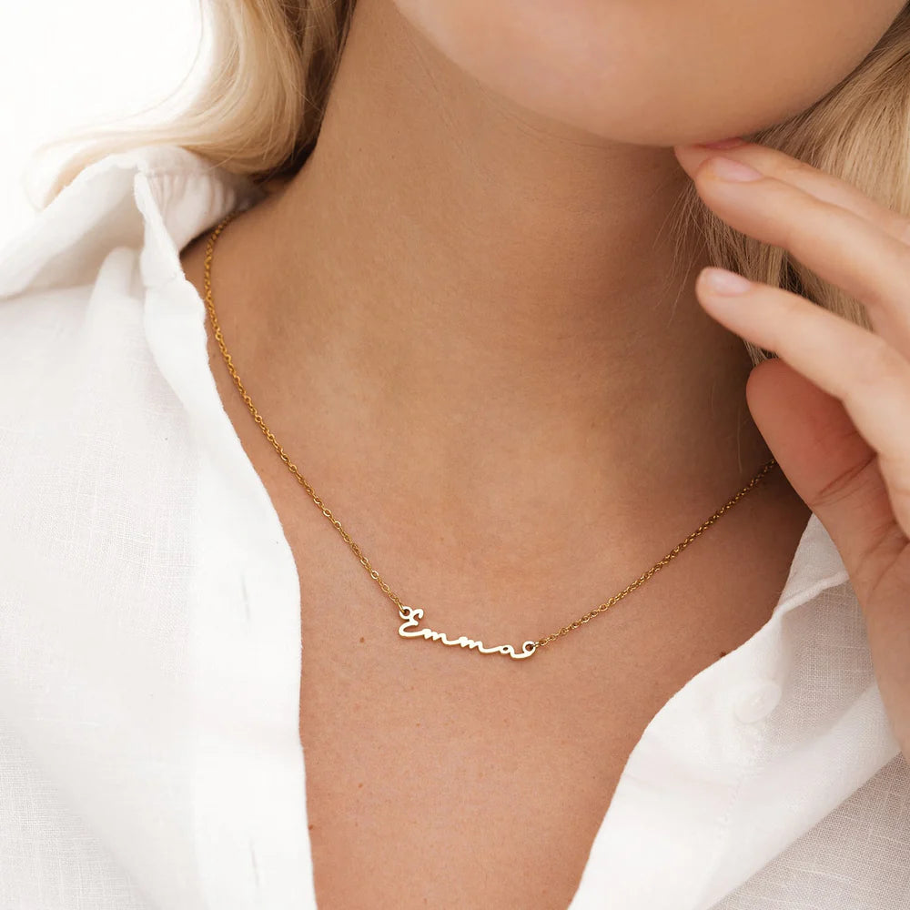 MiMOTTA™ - CLASSIC NECKLACE WITH YOUR NAME "ETERNITY"