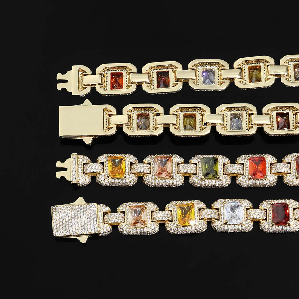 MIMOTTA EMPIRE in gold tone, detail of iced square links
