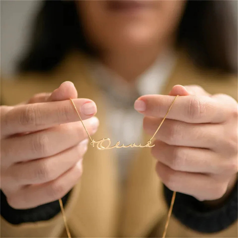 MiMOTTA™ - CLASSIC NECKLACE WITH YOUR NAME "ETERNITY"