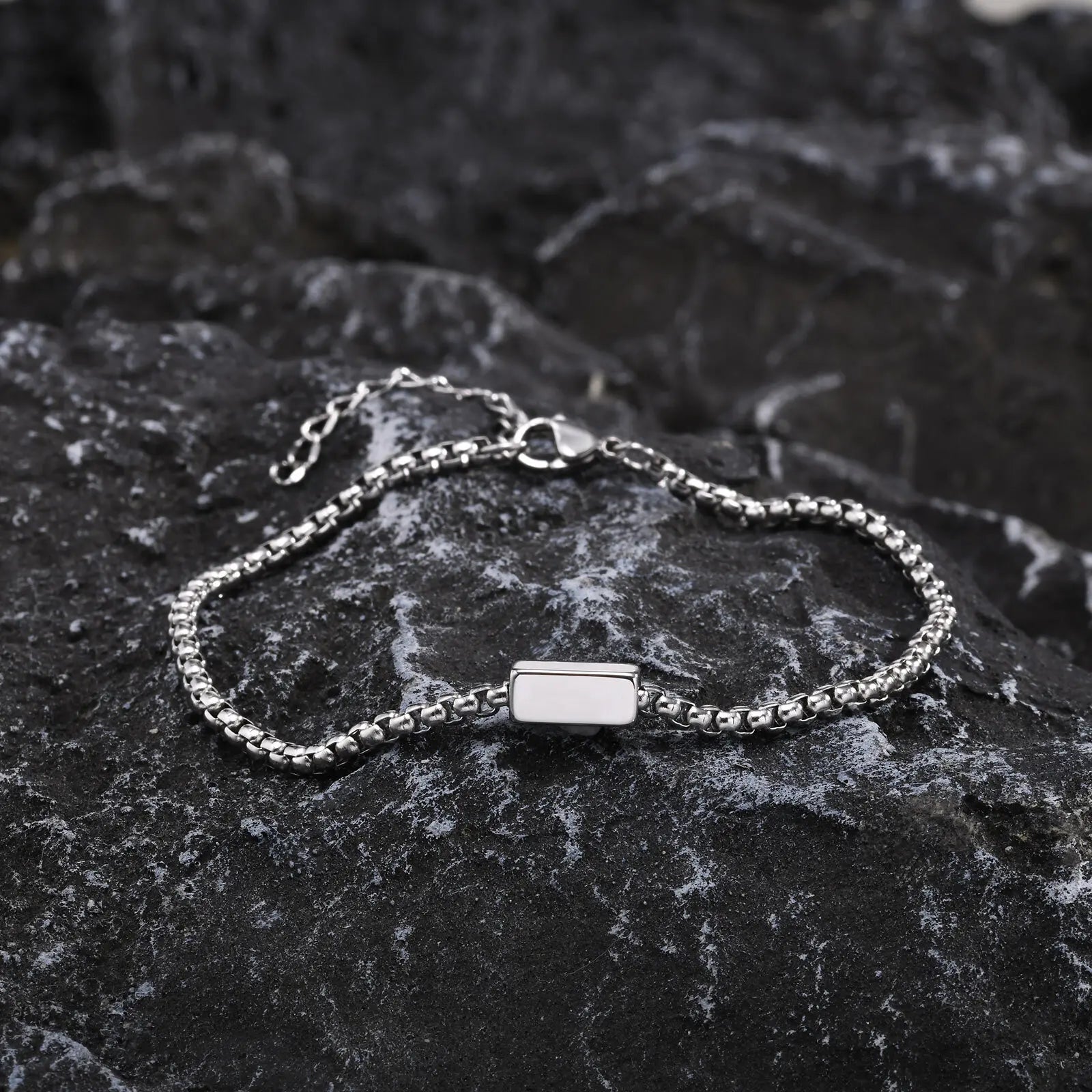 MiMOTTA™ - MODERN MEN'S BRACELET WITH NAME "HERITAGE"