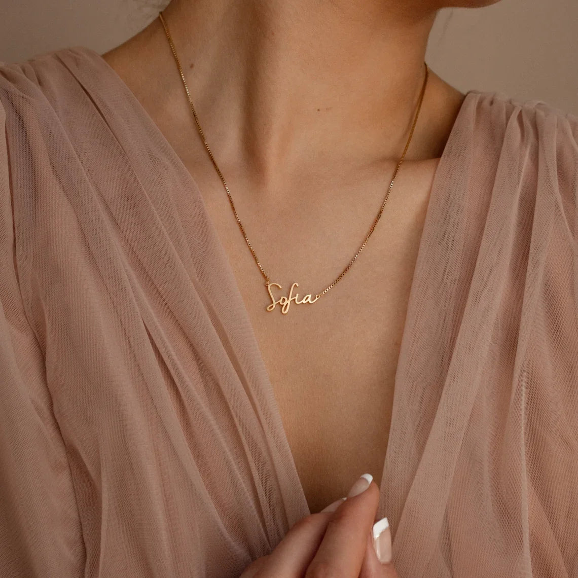 MiMOTTA™ - CLASSIC NECKLACE WITH YOUR NAME "ETERNITY"