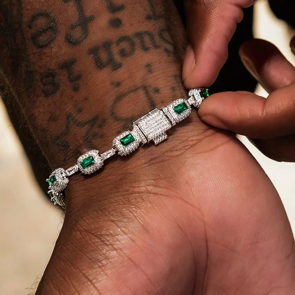 MIMOTTA VAULT tennis bracelet worn on the wrist