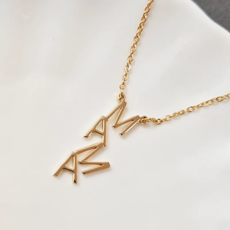 MiMOTTA™ - PERSONALIZED NECKLACE WITH NAME PENDANT "AMORE"