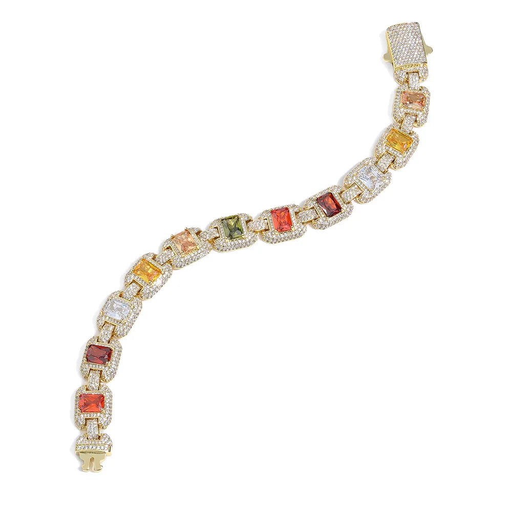MIMOTTA EMPIRE bracelet in gold tone on white background
