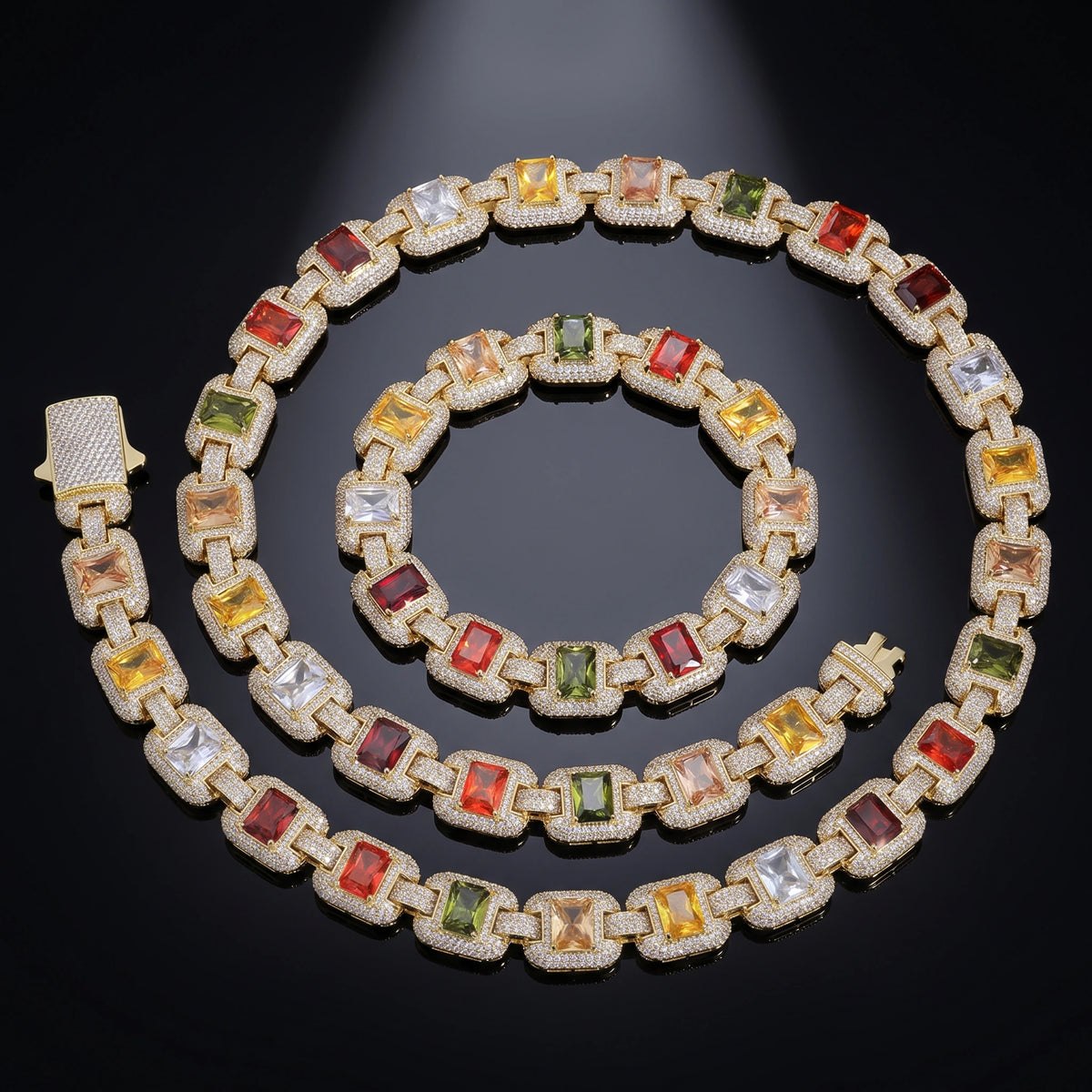 MIMOTTA EMPIRE bracelet and necklace set on a black mirror